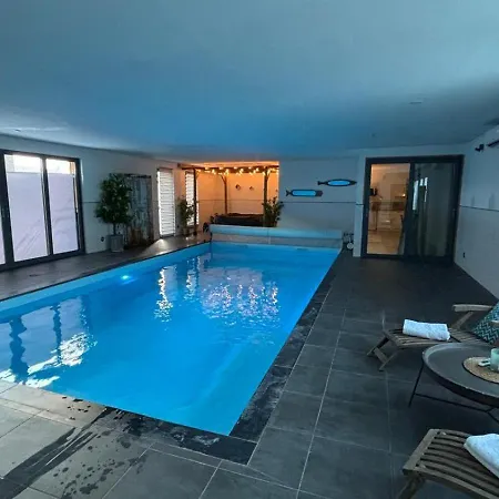 Apartment Superbe Privee Au Calme Avec Piscine Et Sailly-lez-Lannoy